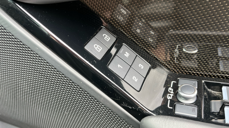 Land Rover Range Rover Velar 2.0 P250 R-Dynamic SE 5dr Auto Petrol Estate